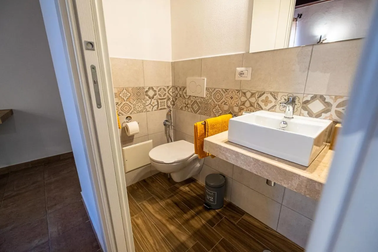 Avenida 12 Hotel Alghero 0*,