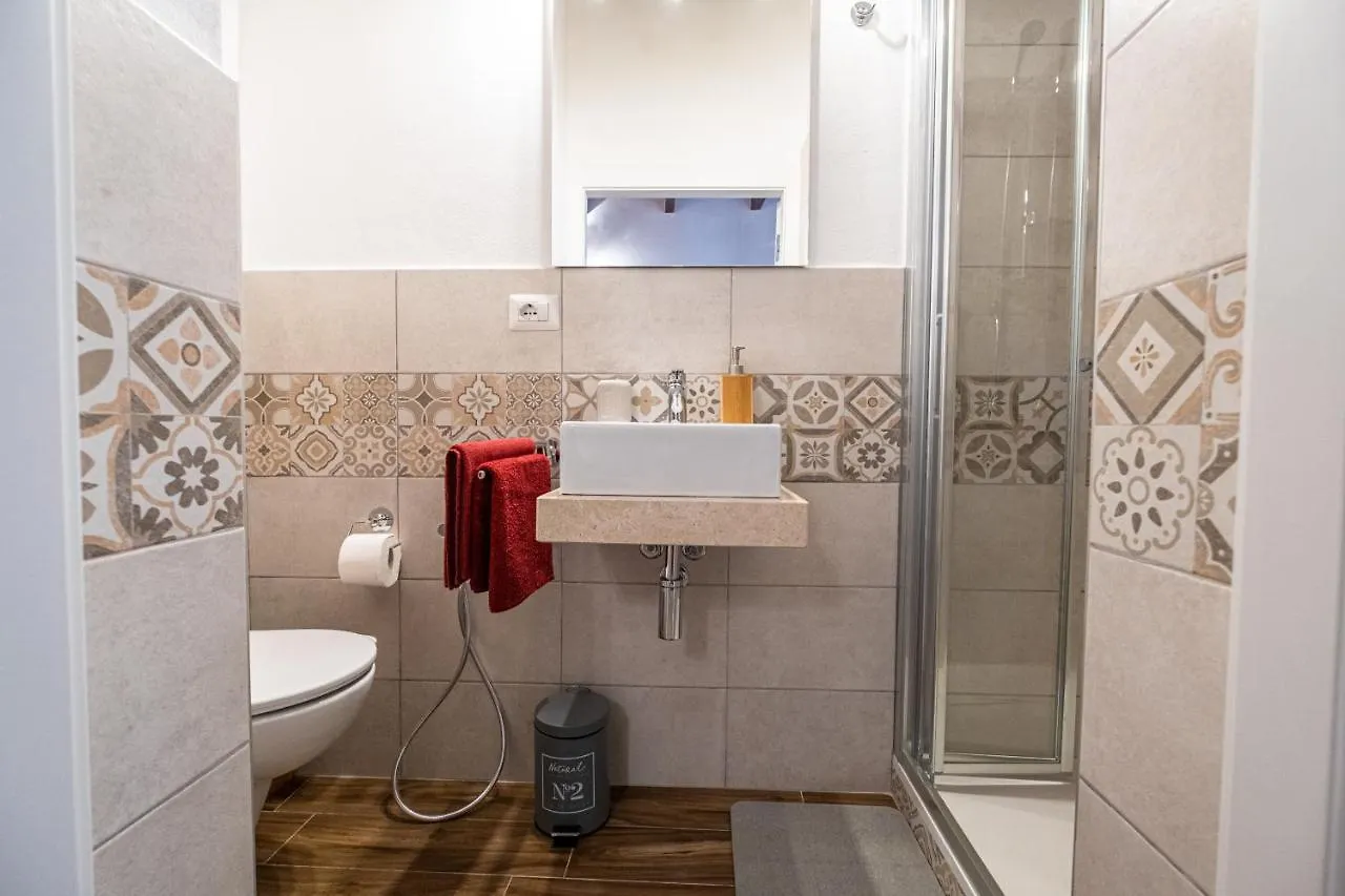 Avenida 12 Hotel Alghero Guest house
