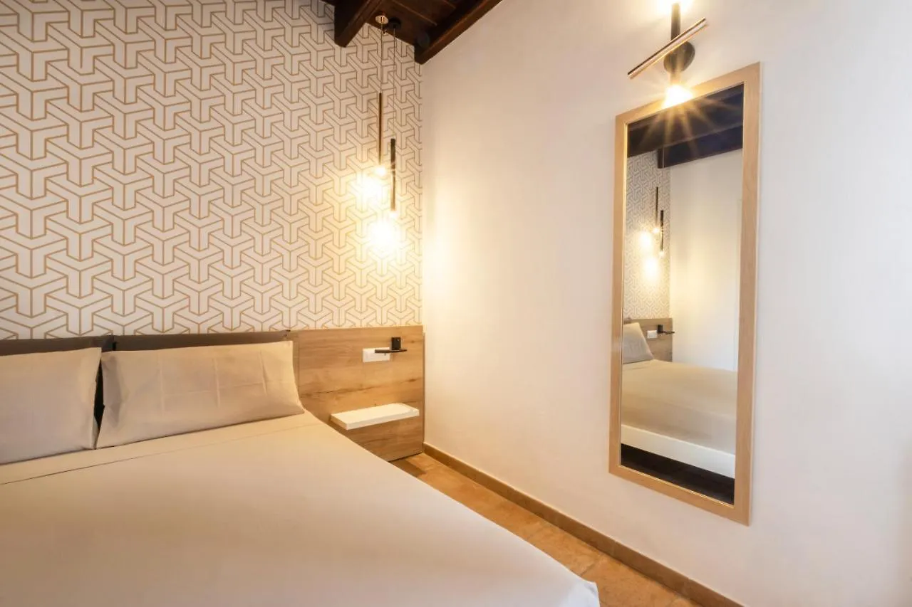 Avenida 12 Hotel Alghero Guest house